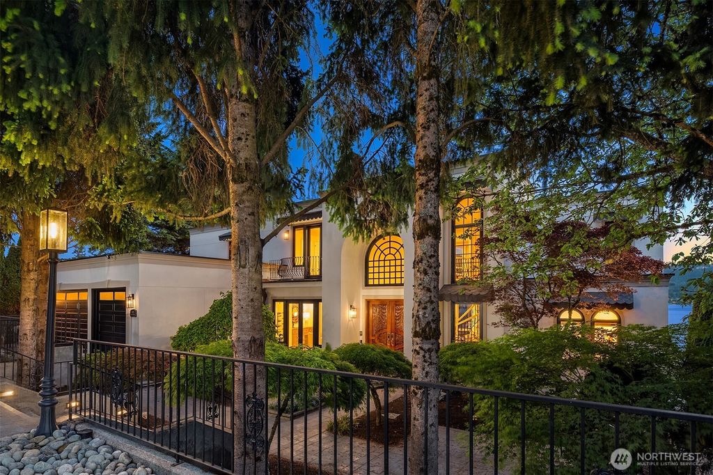Photo of 3921 202nd Place SE, Sammamish, WA 98075 (MLS # 2523982)