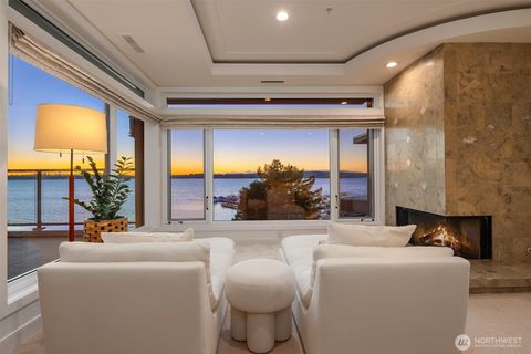 Photo of 225 2nd Street S #D7, Kirkland, WA 98033 (MLS # 2471077)