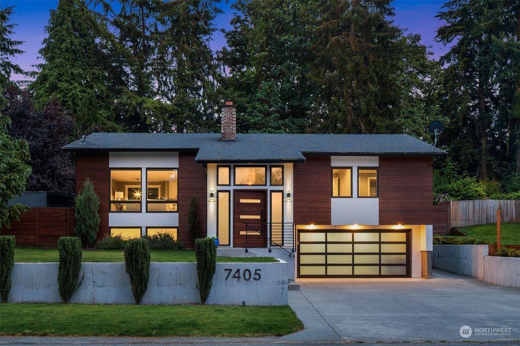 Photo of 7405 NE 146th Street, Kenmore, WA 98028 (MLS # 2268103)