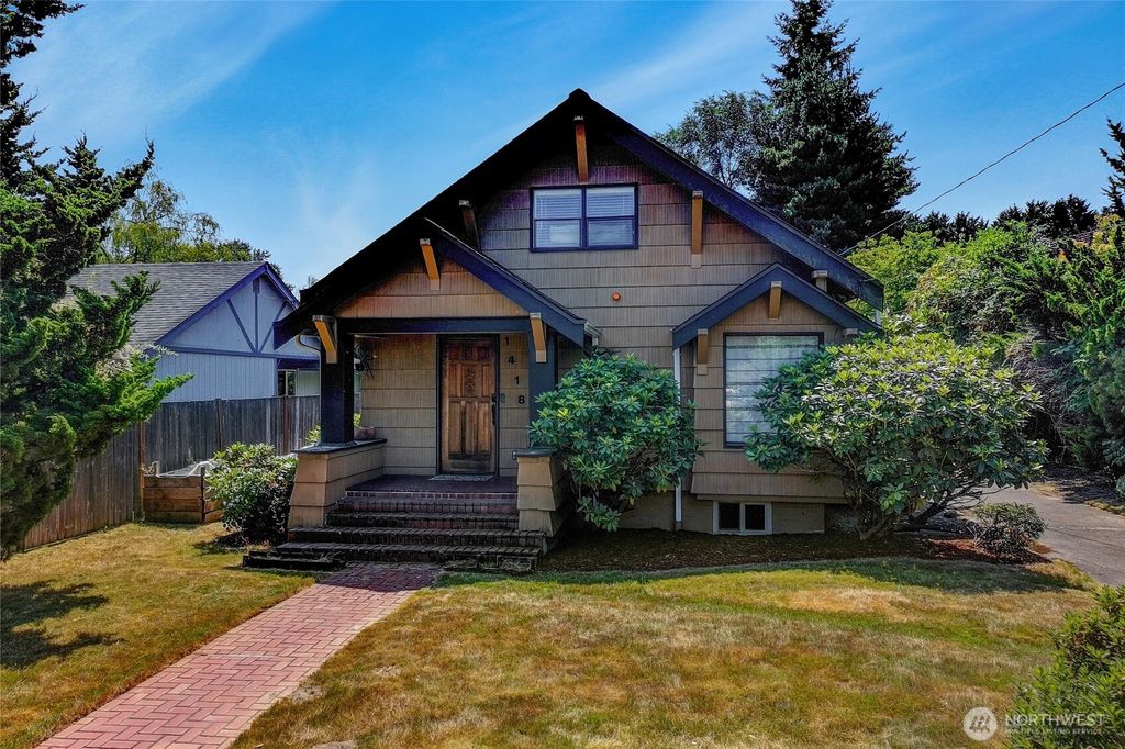 Photo of 1418 3rd Street SE, Auburn, WA 98002 (MLS # 2411388)