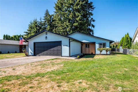 Photo of 4490 Constitution Lane, Longview, WA 98632 (MLS # 2572742)