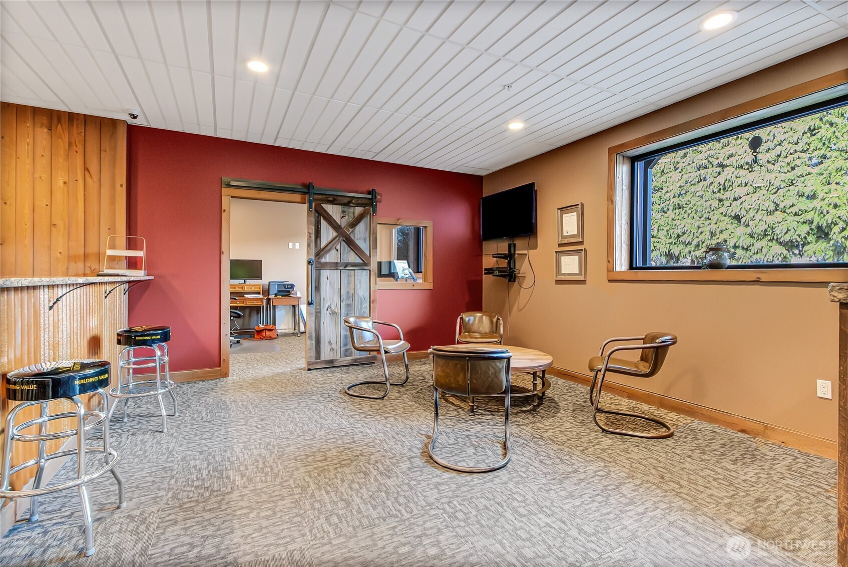 120 Corrin Avenue NW