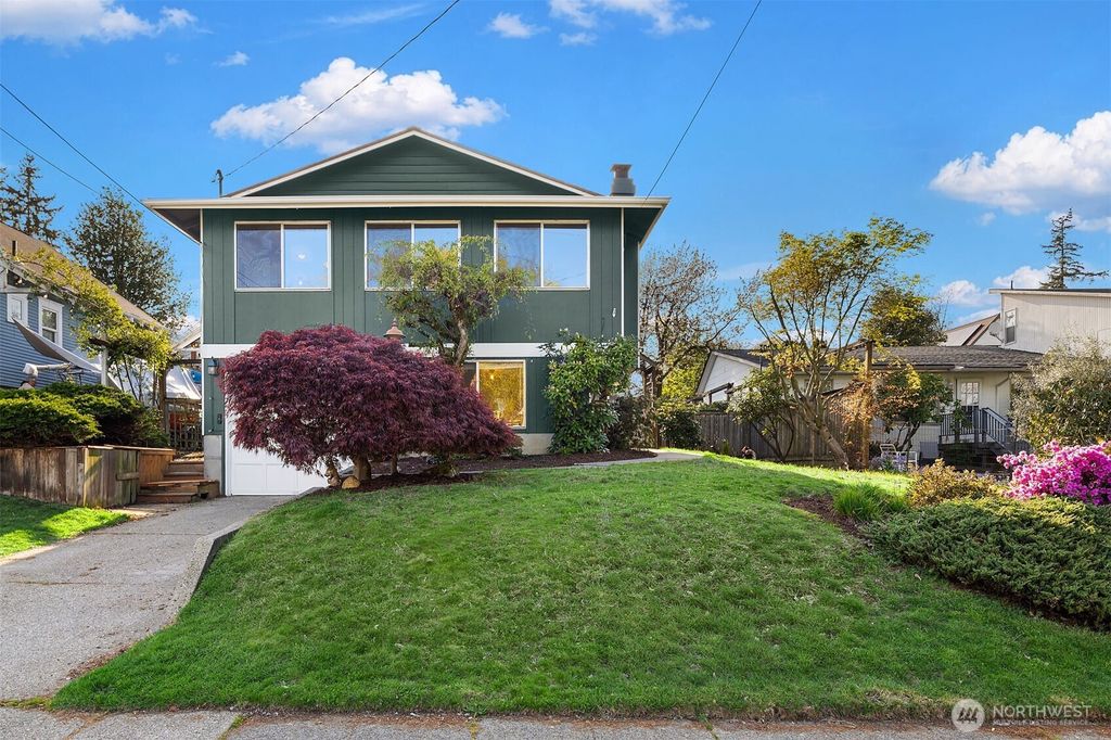 Photo of 3215 40th Avenue SW, Seattle, WA 98116 (MLS # 2509560)