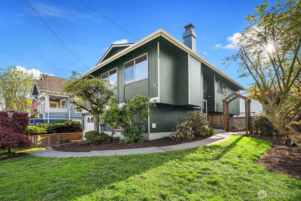 Photo of 3215 40th Avenue SW, Seattle, WA 98116 (MLS # 2509560)