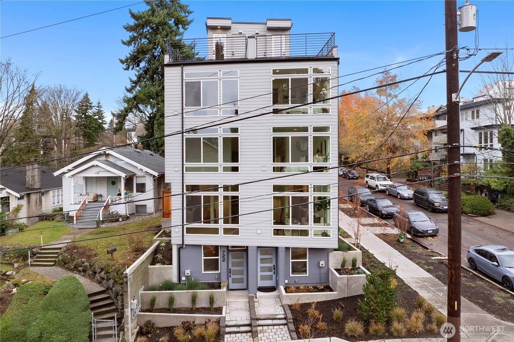 Photo of 724 N 36th Street, Seattle, WA 98103 (MLS # 2523521)