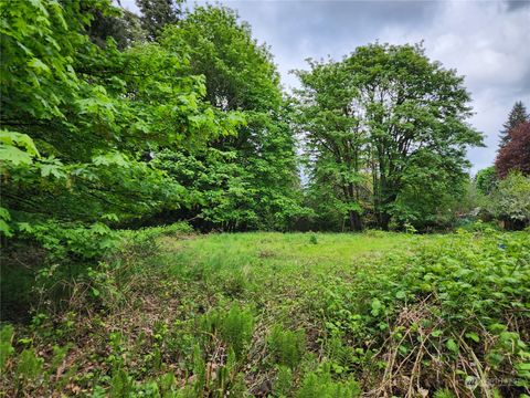 Photo of 1724 Dickinson Avenue NW, Olympia, WA 98502 (MLS # 2234109)