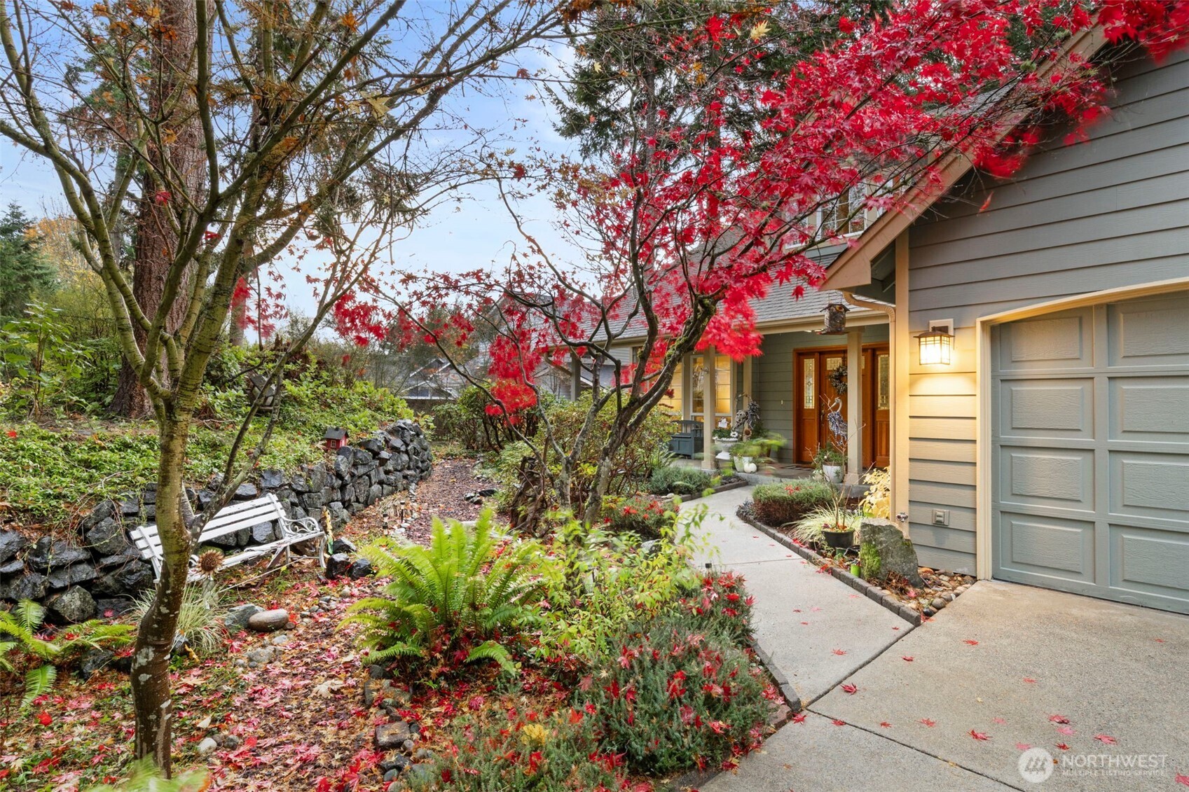 10563 NE Misty Glen Way