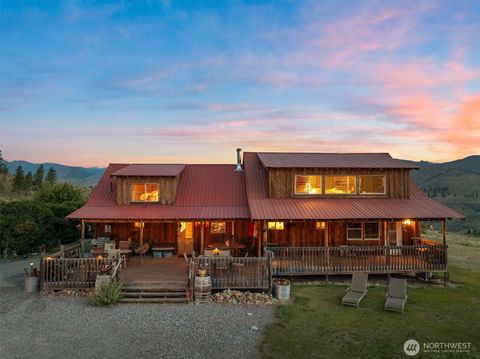 Photo of 767 Bill Shaw Road, Pateros, WA 98846 (MLS # 2508497)