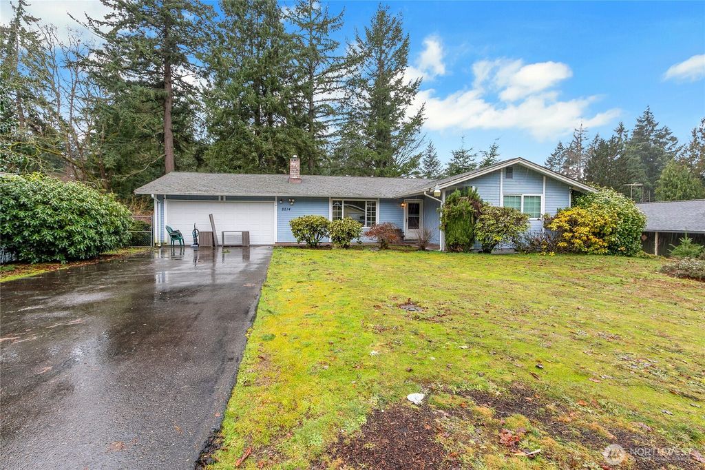 Photo of 8214 Woodbourne Drive SW, Lakewood, WA 98499 (MLS # 2475249)