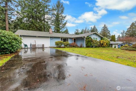 Photo of 8214 Woodbourne Drive SW, Lakewood, WA 98499 (MLS # 2475249)