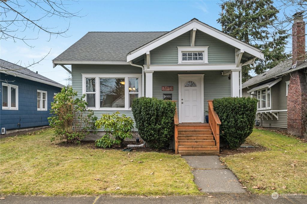 Photo of 1626 McDougall Avenue, Everett, WA 98201 (MLS # 2033289)