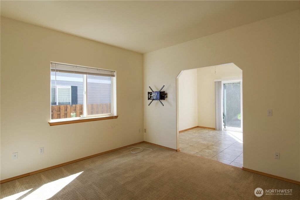 Photo of 1016 Campbell Avenue, Port Angeles, WA 98362 (MLS # 2544178)