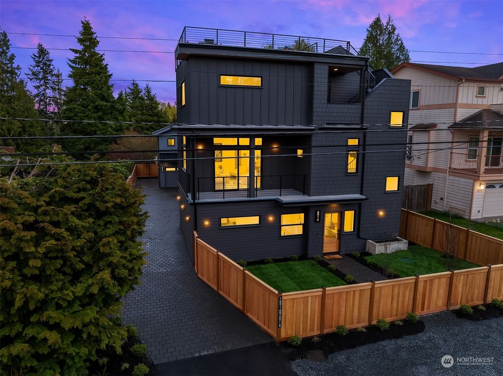 Photo of 8916 31st Avenue NW, Seattle, WA 98117 (MLS # 2219366)