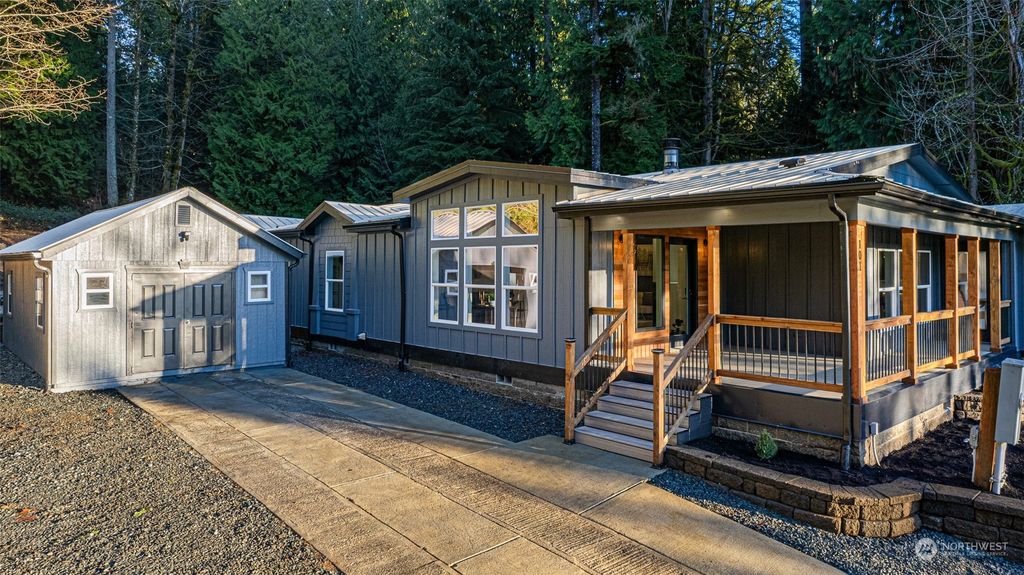 Photo of 101 S Tulloch Road, Snohomish, WA 98290 (MLS # 2193414)