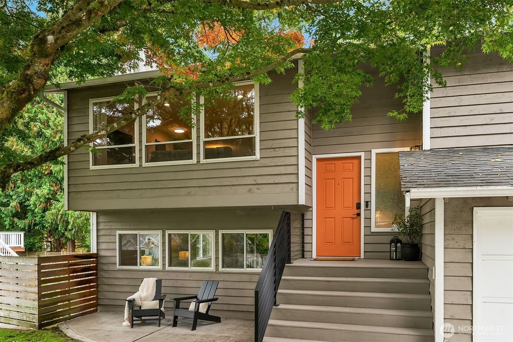 Photo of 1816 171st Place SE, Bothell, WA 98012 (MLS # 2447876)