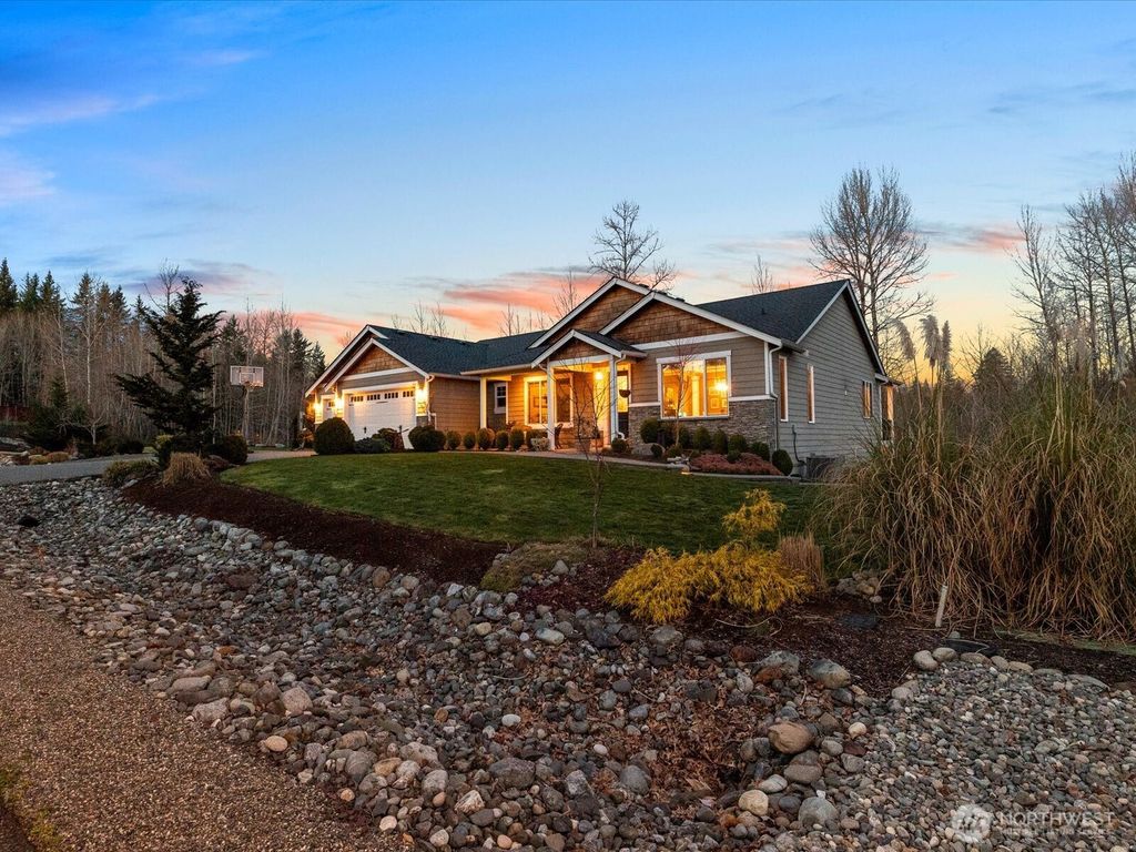 Photo of 10711 208th Avenue SE, Snohomish, WA 98290 (MLS # 2510511)