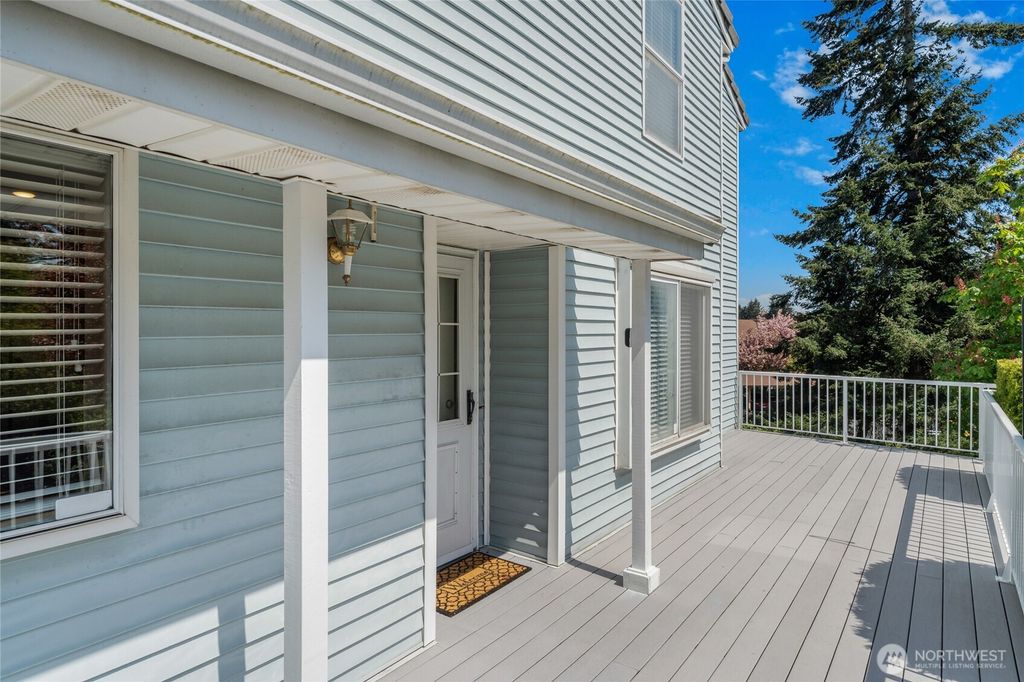 Photo of 31080 9th Avenue S, Federal Way, WA 98003 (MLS # 2365776)
