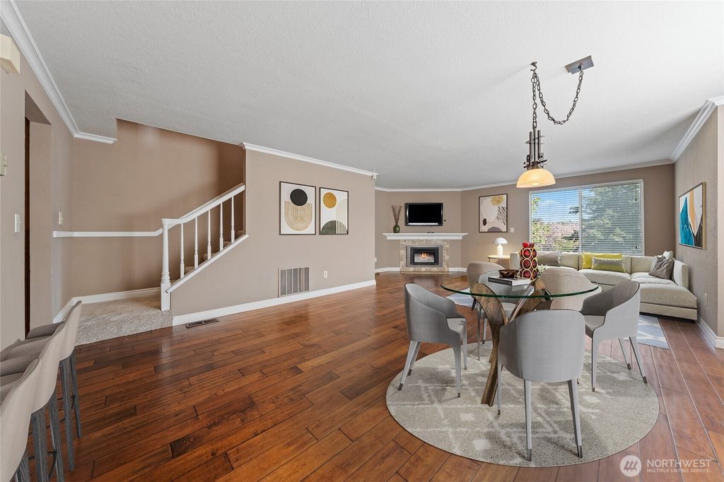 Photo of 31080 9th Avenue S, Federal Way, WA 98003 (MLS # 2365776)