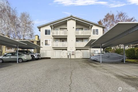320 SE Barrington Drive Unit A302, Oak Harbor, WA 98277 - MLS#: 2333754