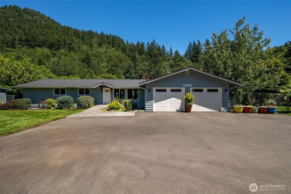 Photo of 12328 Issaquah Hobart Road, Issaquah, WA 98027 (MLS # 2539405)