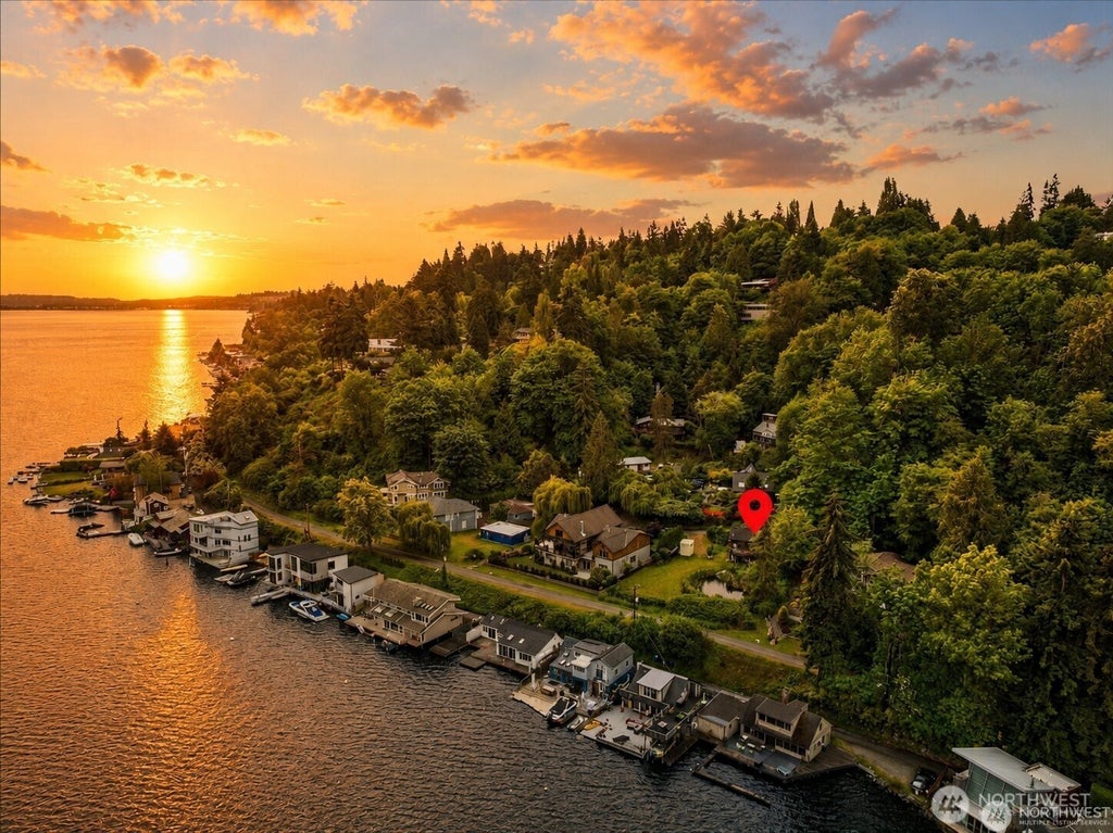 Photo of 14238 41st Avenue NE, Seattle, WA 98125 (MLS # 2543273)