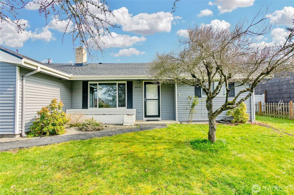 Photo of 24532 35th Place S, Kent, WA 98032 (MLS # 2491104)