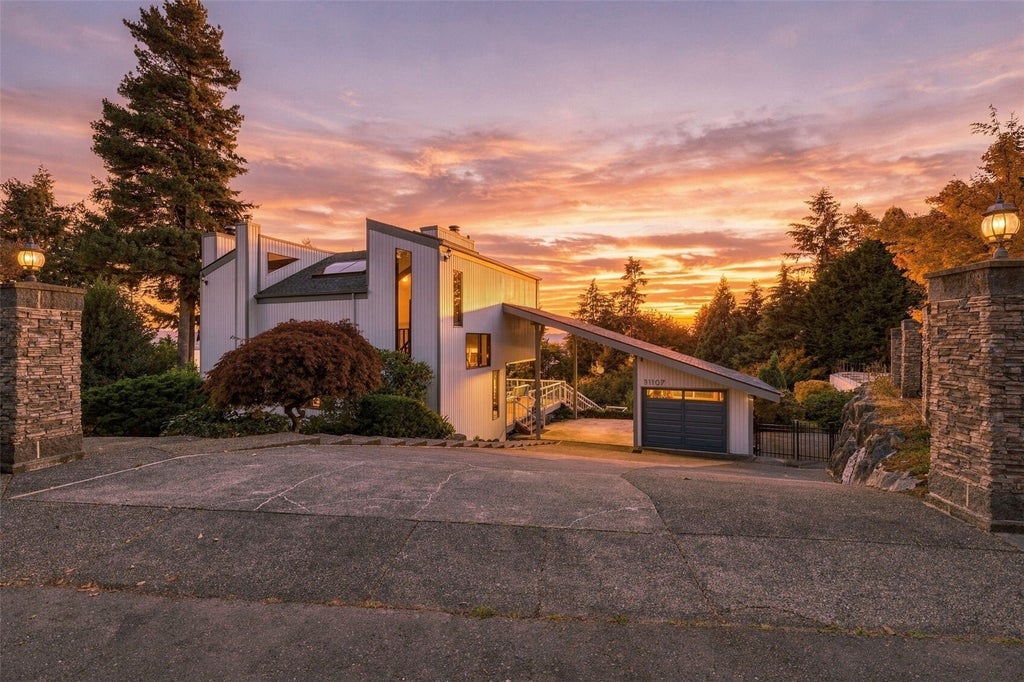 Photo of 31107 50th Pl SW PL, Federal Way, WA 98023 (MLS # 2593812)