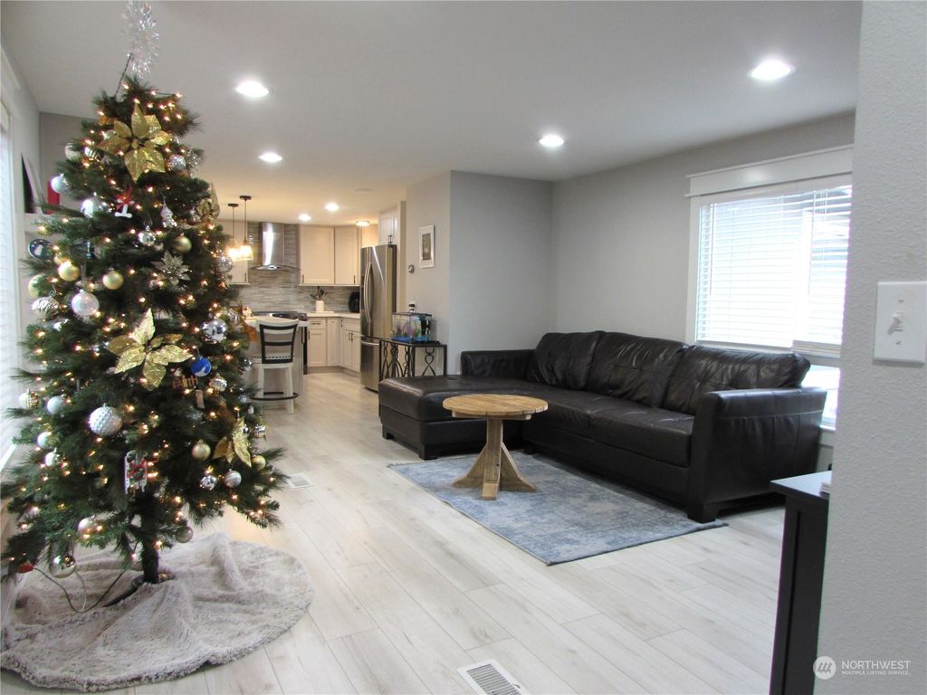 Photo of 3504 Seattle Hill Road #15, Mill Creek, WA 98012 (MLS # 2187677)