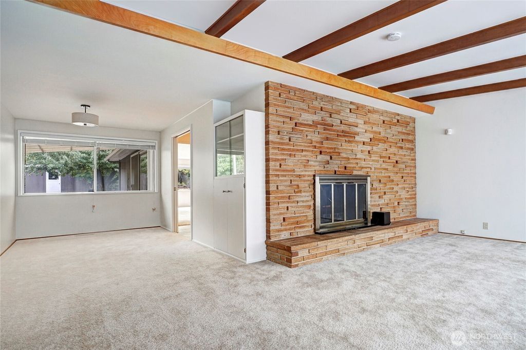 Photo of 26 6th Street S, Kirkland, WA 98033 (MLS # 2485799)