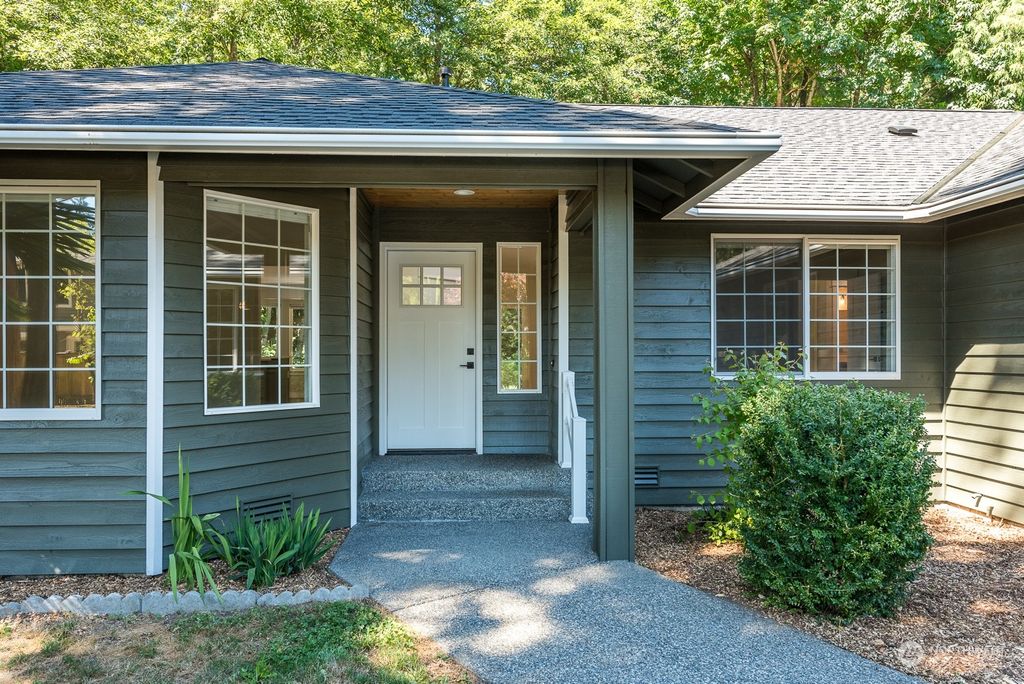 Photo of 8605 157th Place NW, Stanwood, WA 98292 (MLS # 2141526)