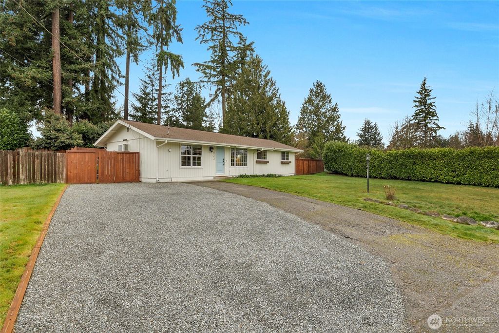 Photo of 34023 44th Avenue S, Auburn, WA 98001 (MLS # 2343975)