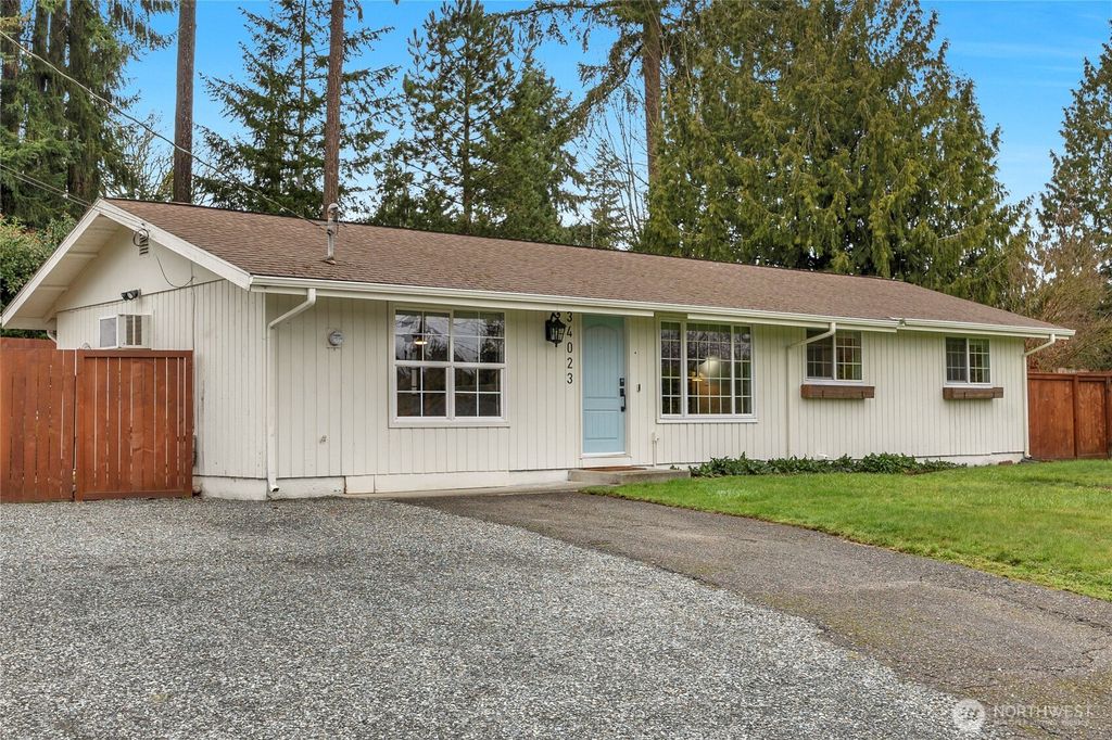 Photo of 34023 44th Avenue S, Auburn, WA 98001 (MLS # 2343975)
