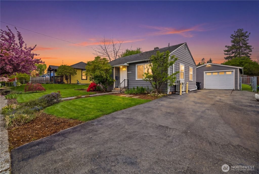 Photo of 9831 33rd Avenue SW, Seattle, WA 98126 (MLS # 2509498)