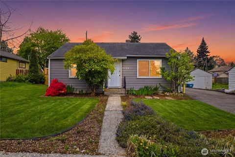 Photo of 9831 33rd Avenue SW, Seattle, WA 98126 (MLS # 2509498)