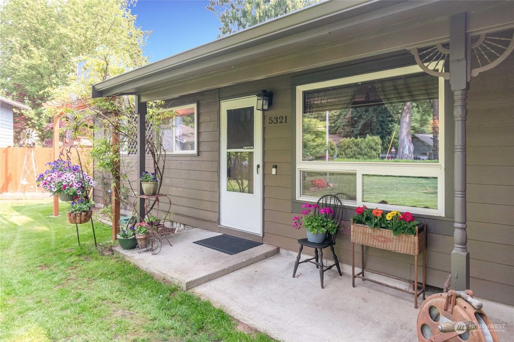 Photo of 5321 130th Place NE, Marysville, WA 98271 (MLS # 2068240)
