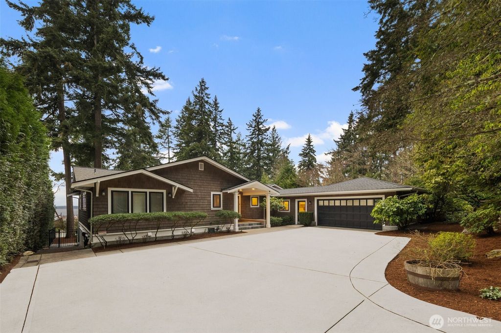 Photo of 13535 8th Avenue NW, Seattle, WA 98177 (MLS # 2341440)