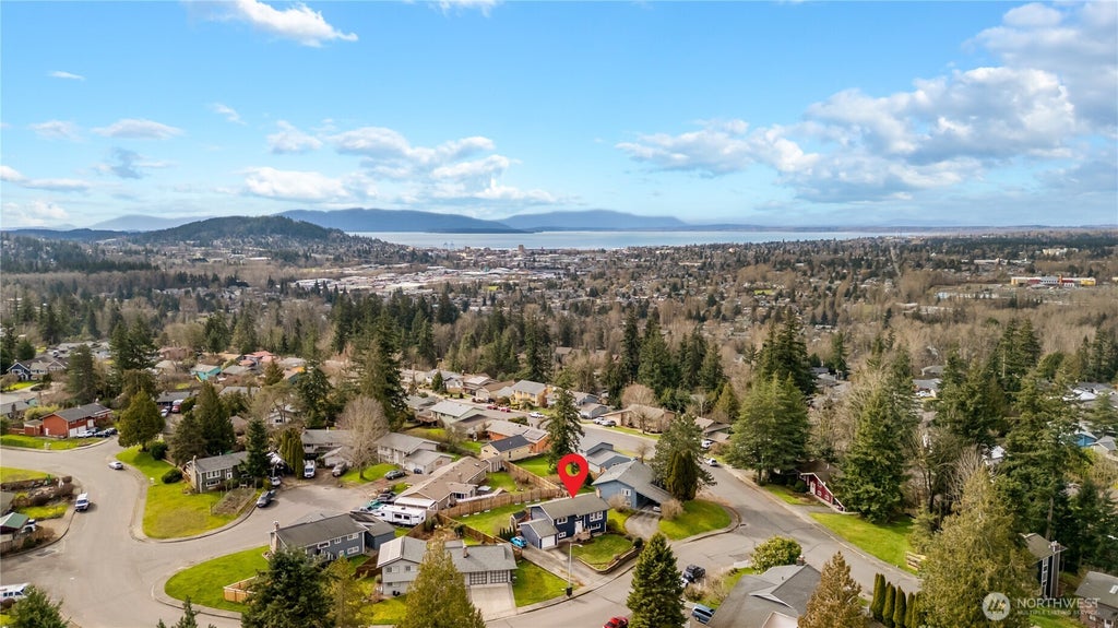 Photo of 2825 E Crestline Drive, Bellingham, WA 98226 (MLS # 2543581)