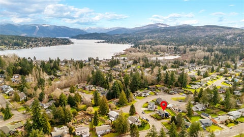Photo of 2825 E Crestline Drive, Bellingham, WA 98226 (MLS # 2543581)
