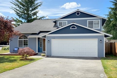 Photo of 17908 27th Avenue NE, Marysville, WA 98271 (MLS # 2549298)
