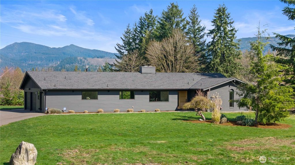 Photo of 27824 SE 224th Street, Maple Valley, WA 98038 (MLS # 2497083)