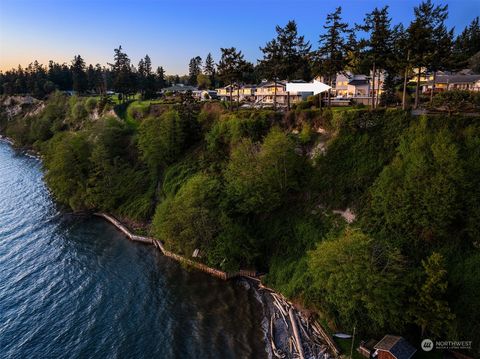 A home in Camano Island