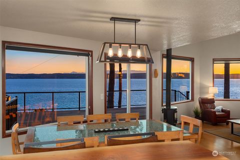 A home in Camano Island