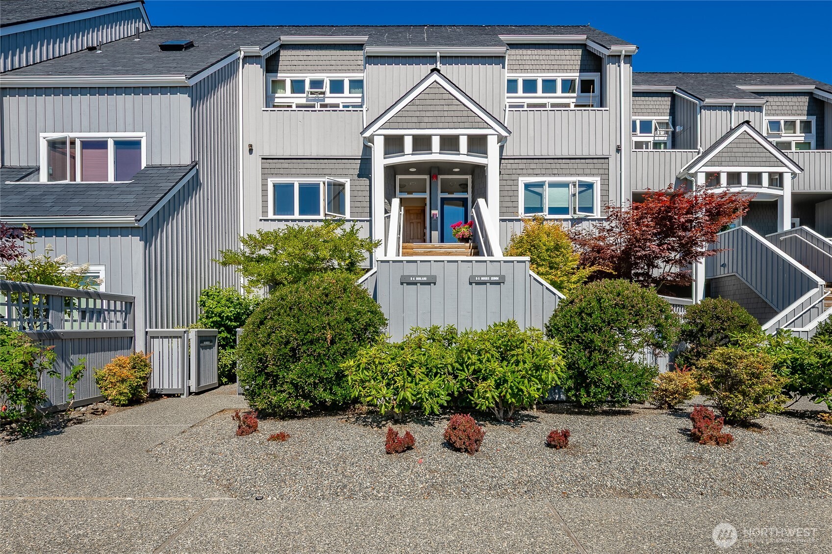 9499 Semiahmoo Parkway B4A