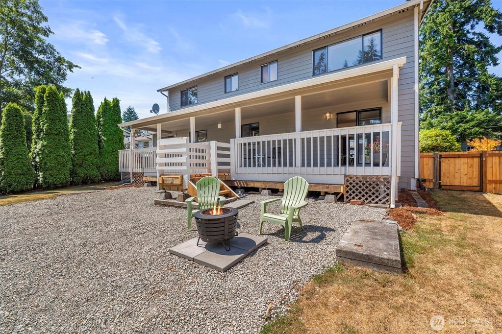 Photo of 12724 Evanston Avenue N, Seattle, WA 98133 (MLS # 2428733)