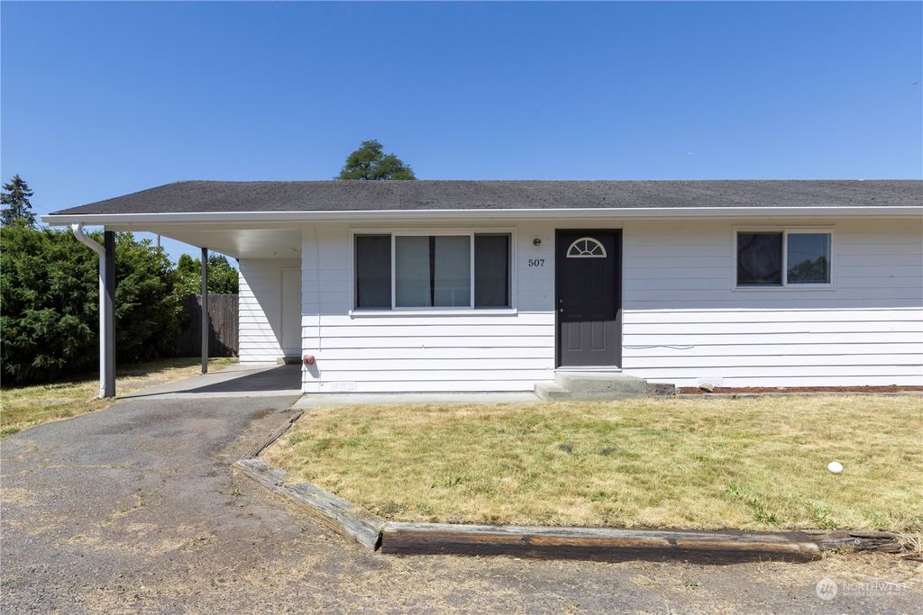 Photo of 507 &amp;509 2nd Avenue SE, Pacific, WA 98047 (MLS # 2270082)