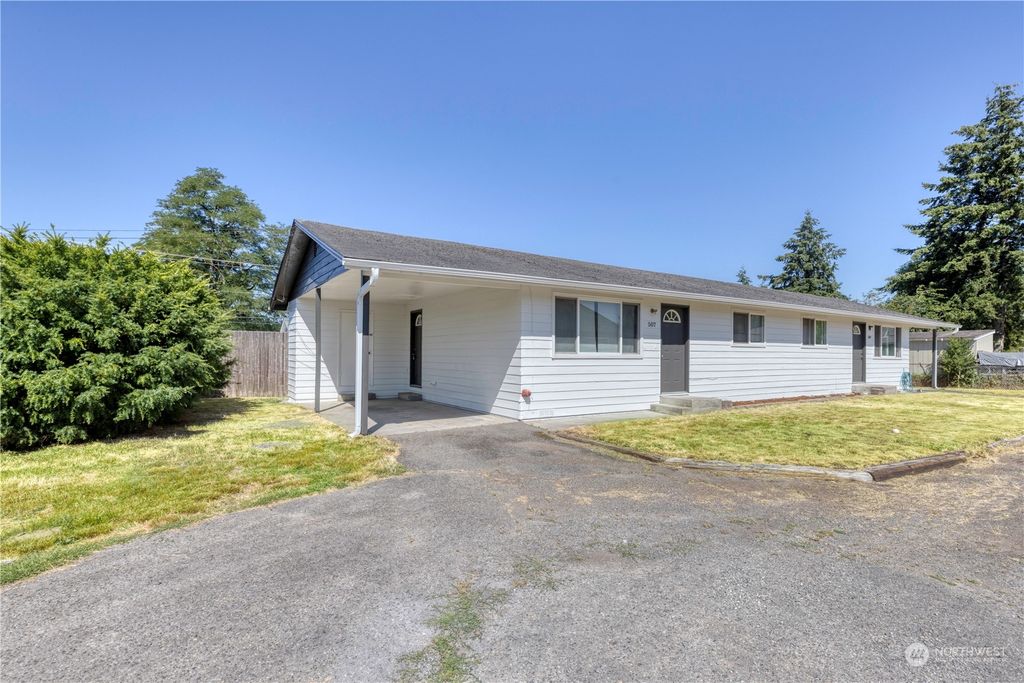 Photo of 507 &amp;509 2nd Avenue SE, Pacific, WA 98047 (MLS # 2270082)