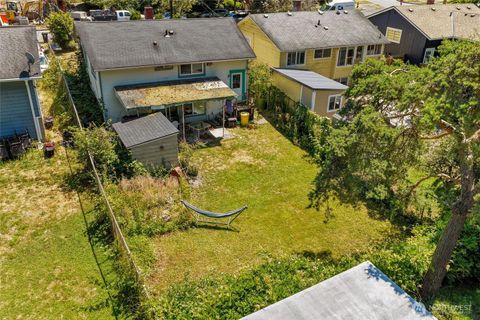 Photo of 215 31st Avenue E, Seattle, WA 98112 (MLS # 2550121)