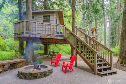 Photo of 14121 Beaver Drive SE, Rainier, WA 98576 (MLS # 2529015)