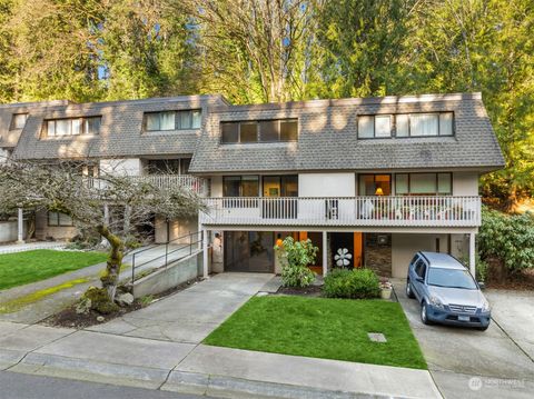 16932 NE 2nd Place, Bellevue, WA 98008 - MLS#: 2324219