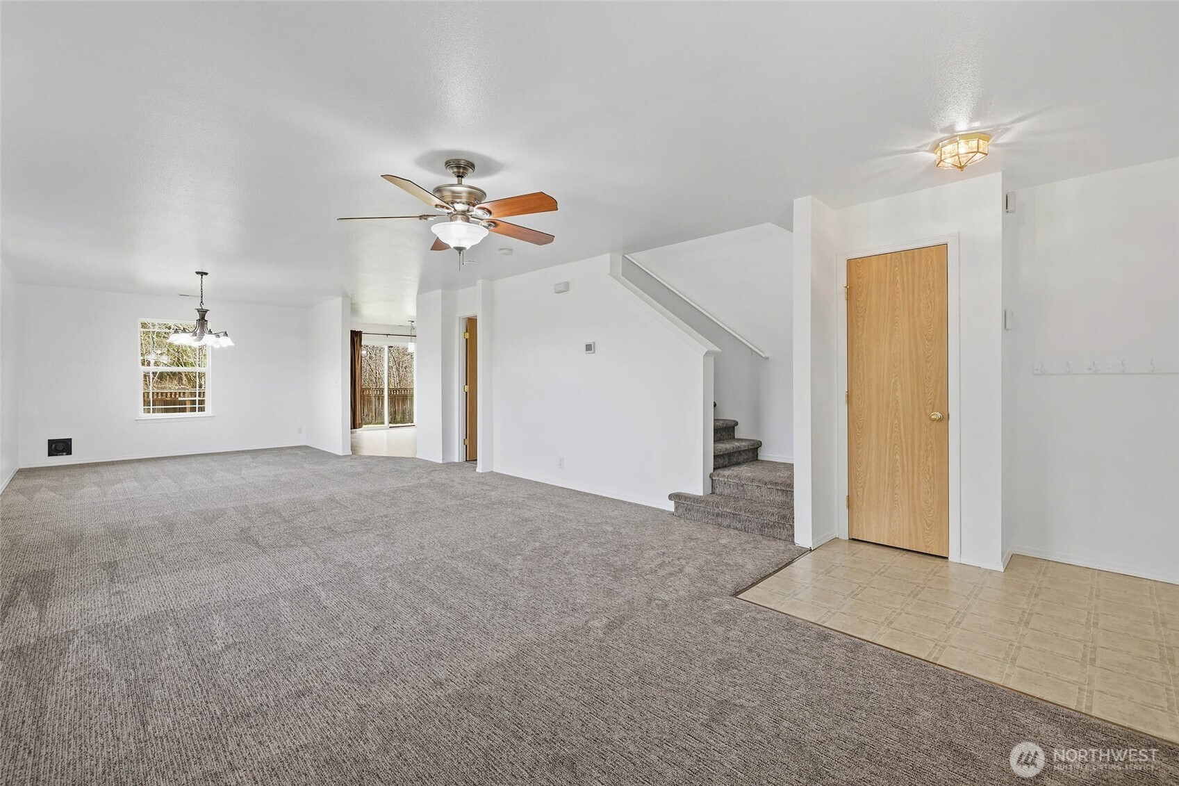 1116 Daffodil Avenue NE